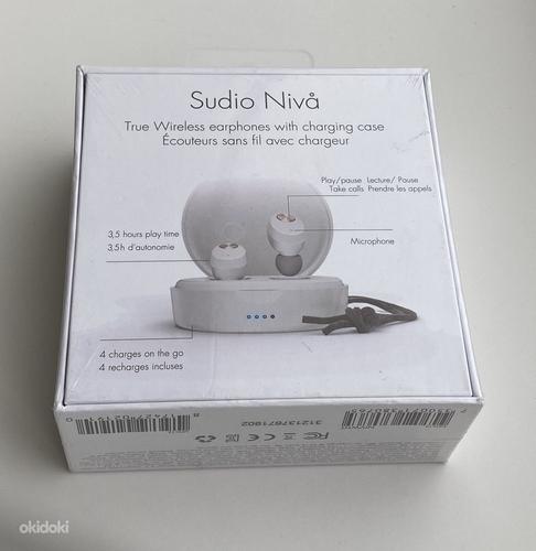 Sudio Nivå True Wireless Black/White (фото #4)