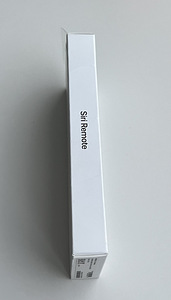 Apple Siri Remote (2 foto / 2)