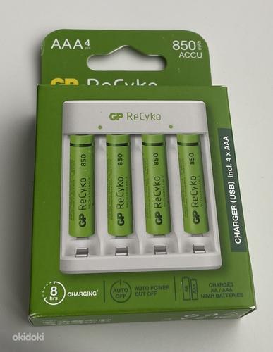 GP Batteries AAA 850mAh 4x ReCyko+ Micro USB charger (фото #1)