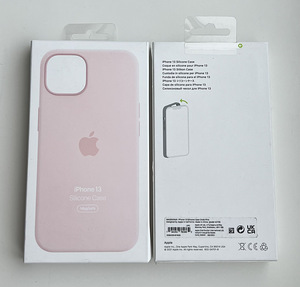 Apple iPhone 13 Silicone Case with MagSafe (4 foto / 8)