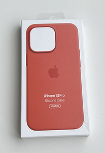Apple iPhone 13 Pro Silicone Case with MagSafe (9 foto / 10)