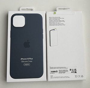 Apple iPhone 14 Plus Silicone Case with MagSafe (3 foto / 5)