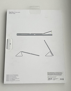 Apple iPad Pro 12,9 Smart Folio (3rd Gen)White/Charcoal Gray (4 foto / 4)