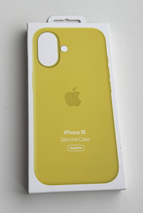 Apple iPhone 16 Silicone Case with Magsafe , Star Fruit
