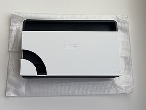 Nintendo Switch White OLED Charging Dock ,White + HDMI Cable (1 foto / 4)