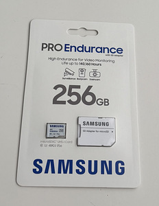 Samsung PRO Endurance microSDXC + SD adapter, 256 GB, White (1 foto / 2)