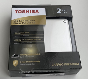 Toshiba Canvio Premium 2TB USB 3.0 , Silver (1 foto / 2)