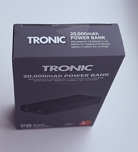 TRONIC Powerbank 20 000 mAh , Black / White (5 фото из 10)