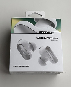 Bose QuietComfort Ultra Earbuds White Smoke (1 foto / 4)