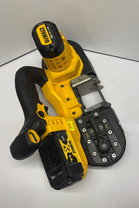 Dewalt akulintsaag DCS371 + aku 5Ah (2 foto / 2)