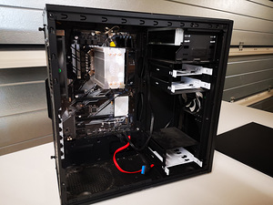 Asus fractal (2 foto / 4)
