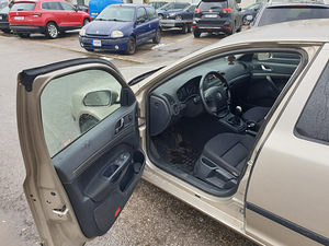 Skoda octavia 2.0 103kw manuaal (6 foto / 9)