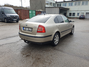 Skoda octavia 2.0 103kw manuaal (9 foto / 9)
