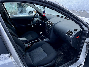Ford Mondeo MK3 2.0TDCI 85KW 06.a (9 foto / 13)