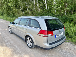 Opel Vectra C 1.9CDTI 88kW (4 foto / 8)