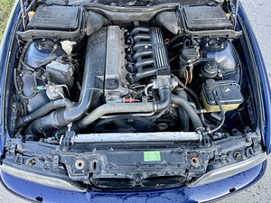 BMW e39 525tds (10 фото из 10)