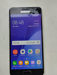 Samsung Galaxy A3 (1 фото из 6)