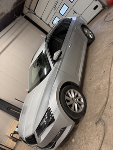 Skoda superb 2.0d 110kw (12 foto / 12)