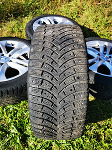 Mercedes original r17+rehvid 245/45 (8 foto / 9)