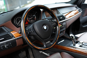 BMW X5 Sportpakett Shadowline Individual 3.0 210kW (7 foto / 15)