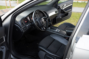Audi A6 Quattro S-Line 3.0 165kW Diisel ATM 2005 (8 foto / 15)