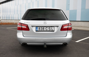 Mercedes-Benz E 350 Avantgarde 3.0 170kW 2010a (5 foto / 15)
