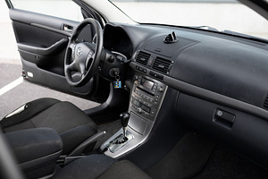 Toyota Avensis Elegance Facelift 2.4 120kW ATM Bensiin (8 foto / 15)
