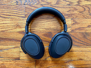 Mürasummutavad Sennheiser PXC 550-II kõrvaklapid (1 foto / 2)
