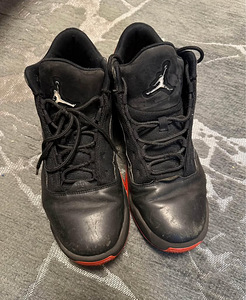 AIR JORDAN (1 фото из 2)