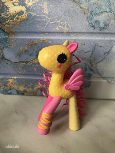 Милая игрушка пони с локонами и крыльями (фото #1)