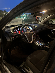 Opel Insignia 2.0CDTI (2 foto / 7)