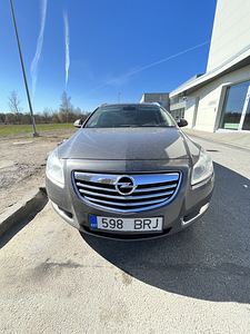 Opel Insignia (5 фото из 15)