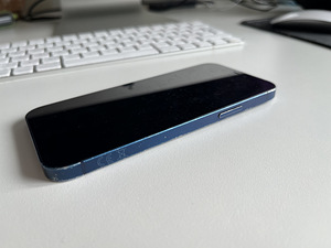 iPhone 12 128 Гб (3 фото из 6)