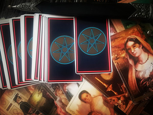 Taro ennustamine. Oracle Lenormand. runir. Egiptuse tarot. (4 foto / 5)
