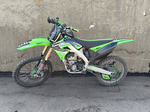 Kawasaki kx250f (3 foto / 9)