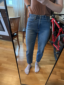 Levis Jeans High Loose Taper 27 FREE (2 foto / 5)