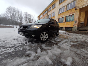 Продам Hyundai Santa Fe 2007 (12 фото из 13)