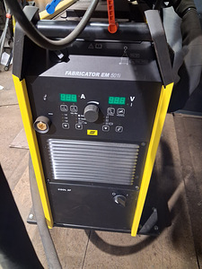 ESAB Fabricator EM 501i (4 foto / 10)