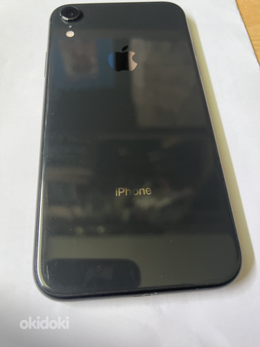iPhone XR 64 ГБ черный (фото #8)