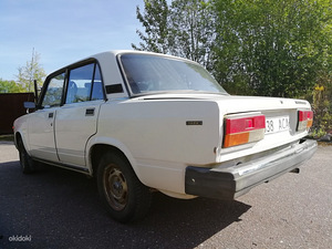 Lada VAZ-2107 (2 foto / 7)