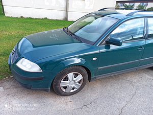 Volkswagen Passat (6 foto / 8)