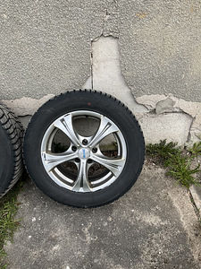 Шипованные шины Hankook с дисками (2 фото из 3)