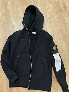 Stone Island tuulejope (2 foto / 4)