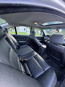 BMW 320i 2006 (8 foto / 9)