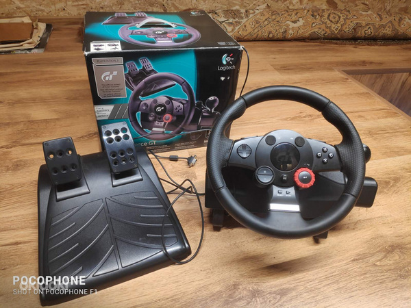 Игровой руль Logitech Driving Force GT с педалями