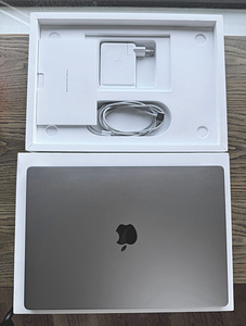 Apple MacBook Pro 16" (2021) M1 Max 32GB / 1TB (4 foto / 8)