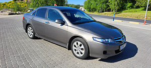 Honda Accord 2.0 114kW (1 foto / 11)
