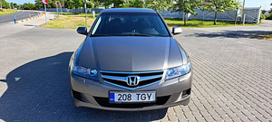 Honda Accord 2.0 114kW (2 foto / 11)