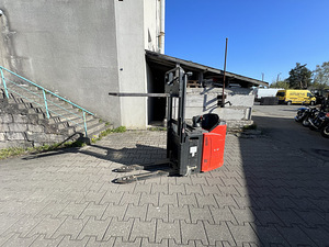 Штабелер Linde L12LSP (9 фото из 9)