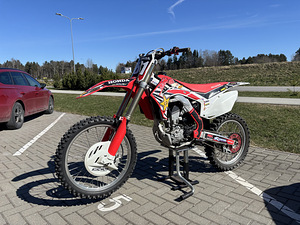 2016 Honda CRF250R - dual pipe, 3 mapiga (1 foto / 7)